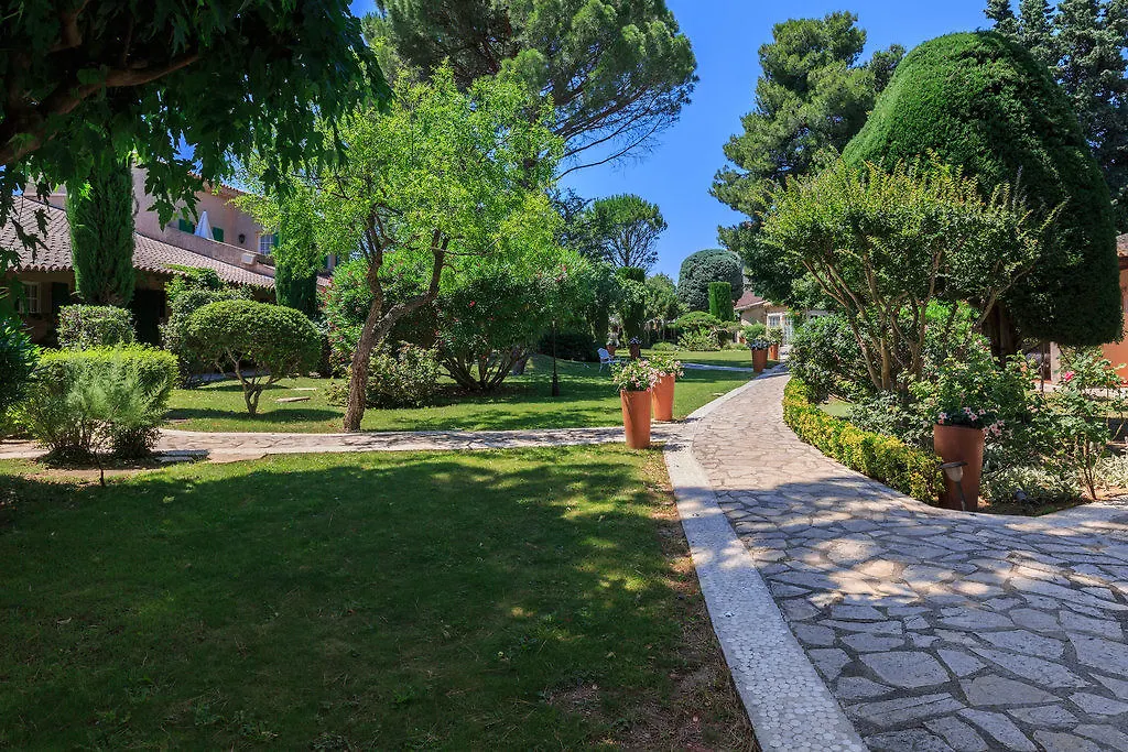Hotel Auberge De Cassagne & Spa Le Pontet